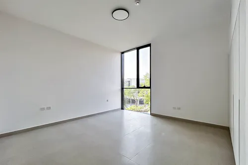 4 Bedrooms Villa in Robinia