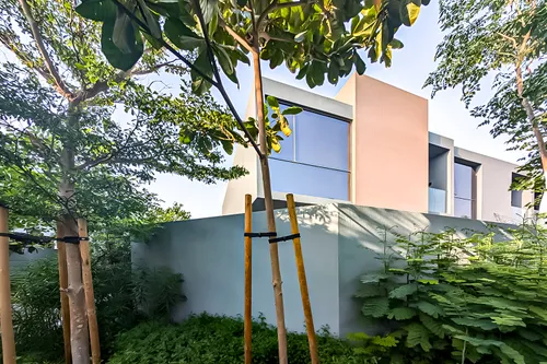 4 Bedrooms Villa in Robinia