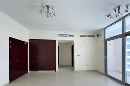  Apartment in DEC Tower 3