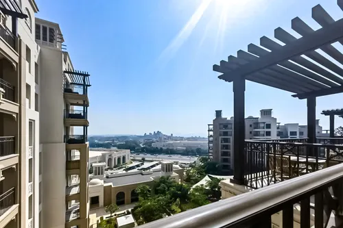 Fully Furnished | High Floor | Vacant