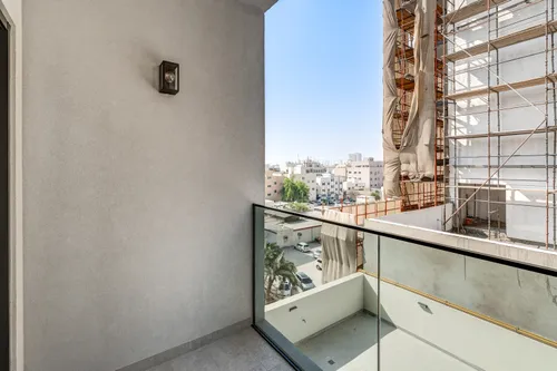 1 Bedroom Apartment in Garden City 2