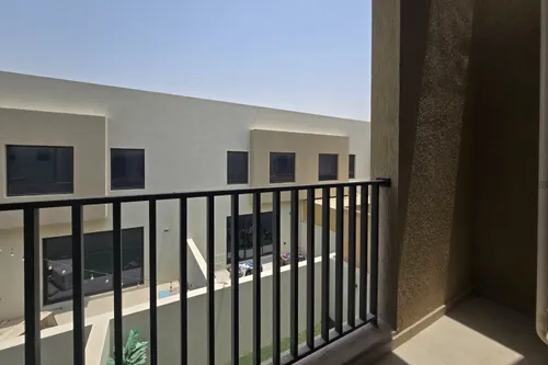 2 Bedrooms Townhouse in Nasma Residence