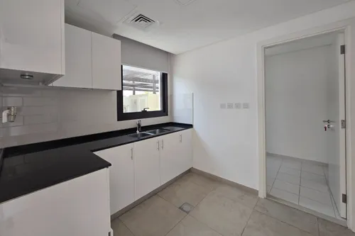 2 Bedrooms Townhouse in Nasma Residence