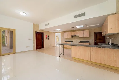 Bright & Airy | 3BR Ensuite | Family Villa in Prime Area