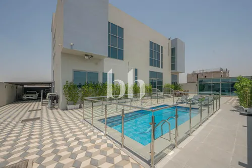 Luxury 4BR Villa | Pool | Lift | Prime Location