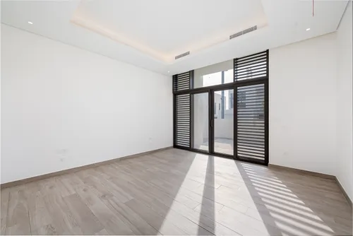 6 Bedrooms Villa in District One Phase III A