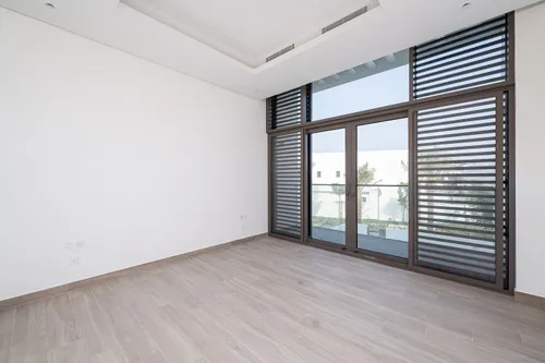 6 Bedrooms Villa in District One Phase III A