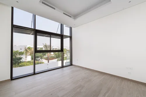 6 Bedrooms Villa in District One Phase III A