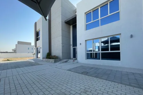 6-Bedroom Villa | Huge Plot | Prime Jumeirah 3