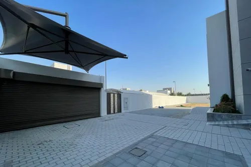 6 Bedrooms Villa in Jumeirah 3 Villas