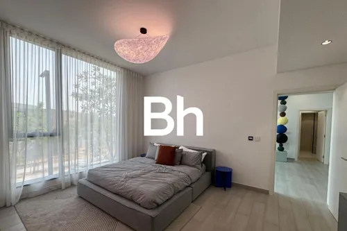 4 Bedrooms Villa in Saro