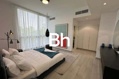 4 Bedrooms Villa in Saro