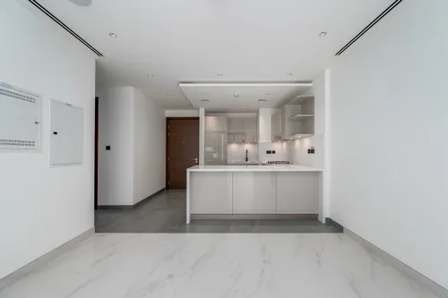 3 Bedrooms Apartment in The Crest Tower D