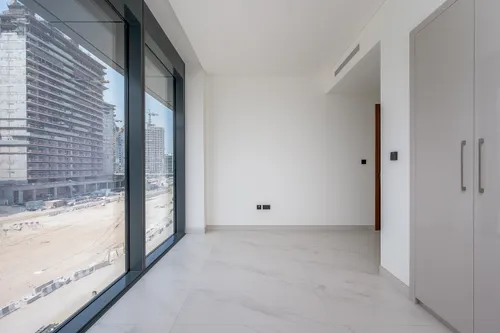 3 Bedrooms Apartment in The Crest Tower D