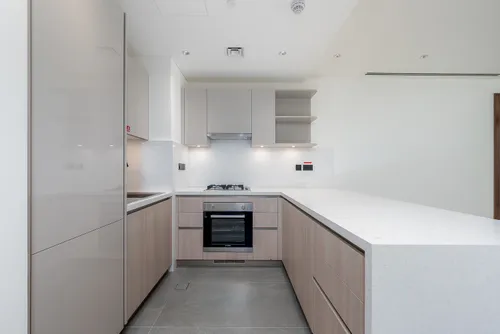 3 Bedrooms Apartment in The Crest Tower D