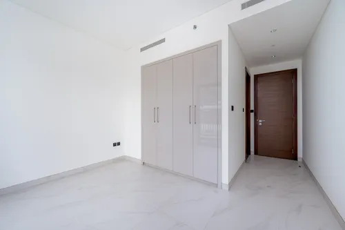 3 Bedrooms Apartment in The Crest Tower D