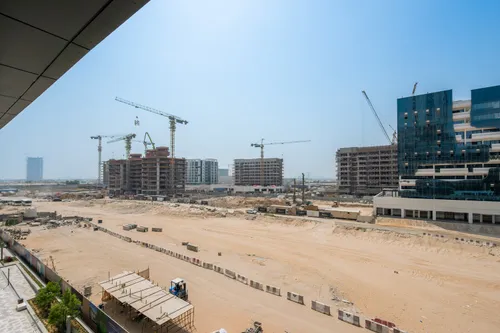 3 Bedrooms Apartment in The Crest Tower D