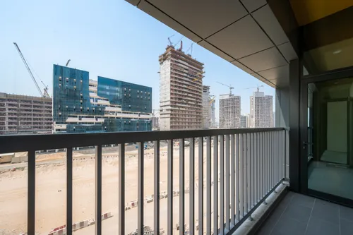 3 Bedrooms Apartment in The Crest Tower D