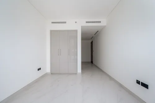 3 Bedrooms Apartment in The Crest Tower D