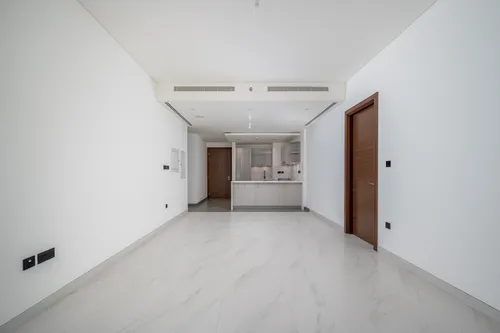 3 Bedrooms Apartment in The Crest Tower D