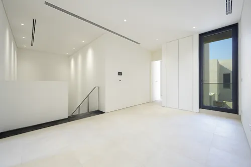 6 Bedrooms Villa in Umm Suqeim 2 Villas