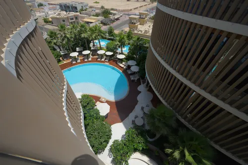 3 Bedrooms Apartment in Jumeirah 2