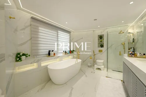 5 Bedrooms Villa in Family Villa