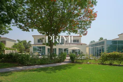 Lake View Family Villa | Fully Renovated | Vacant