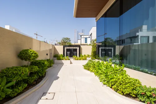 5 Bedrooms Villa in Pearl Jumeirah Villas