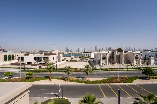 5 Bedrooms Villa in Pearl Jumeirah Villas