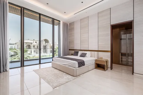 5 Bedrooms Villa in Pearl Jumeirah Villas