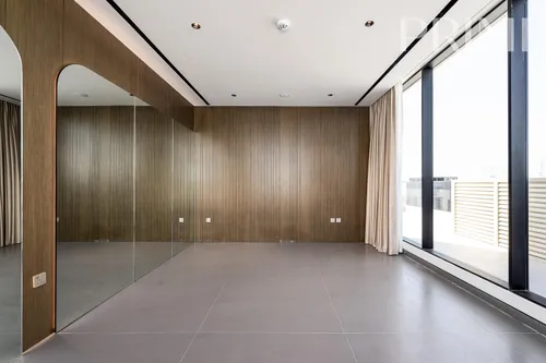 5 Bedrooms Villa in Pearl Jumeirah Villas