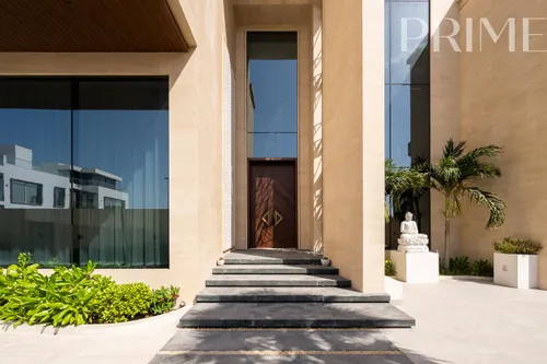 5 Bedrooms Villa in Pearl Jumeirah Villas