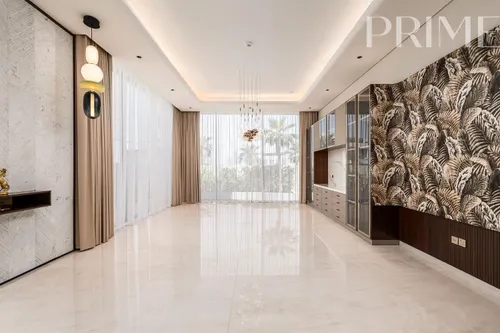 5 Bedrooms Villa in Pearl Jumeirah Villas