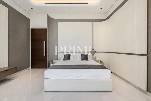5 Bedrooms Villa in Pearl Jumeirah Villas