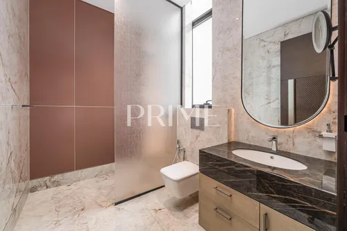 5 Bedrooms Villa in Pearl Jumeirah Villas