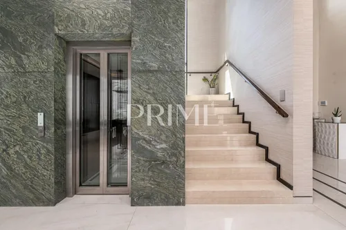 5 Bedrooms Villa in Pearl Jumeirah Villas