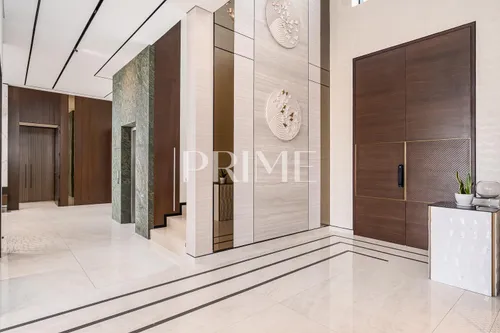 5 Bedrooms Villa in Pearl Jumeirah Villas