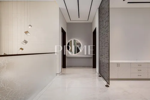 5 Bedrooms Villa in Pearl Jumeirah Villas