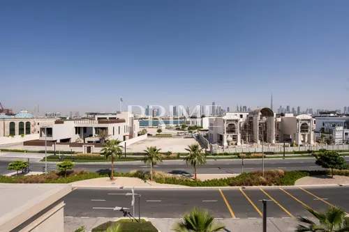 5 Bedrooms Villa in Pearl Jumeirah Villas