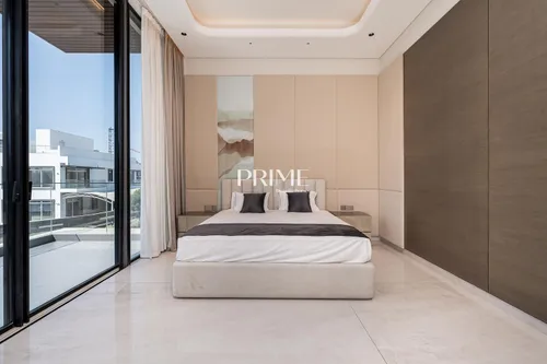 5 Bedrooms Villa in Pearl Jumeirah Villas