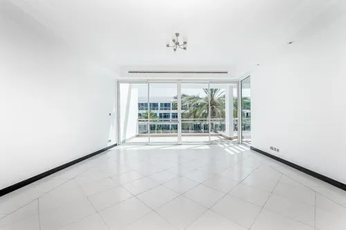 1 Bedroom Apartment in Sunset Residence