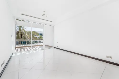 1 Bedroom Apartment in Sunset Residence