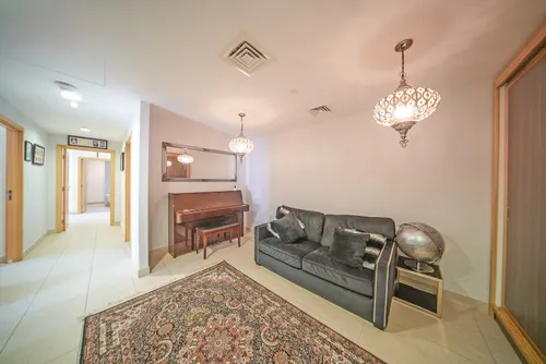 4 Bedrooms Apartment in Building B