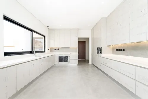 5 Bedrooms Villa in Al Khawaneej 1