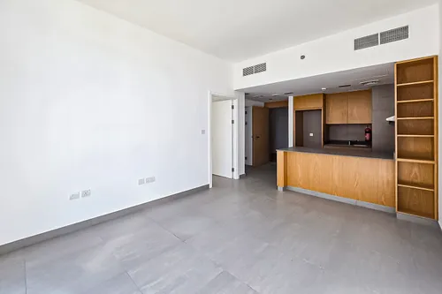 Prime Location | Freehold | Ready to Move in