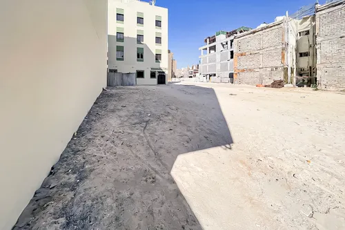 Land in Al Karama
