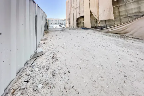 Land in Al Karama