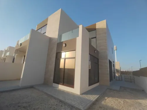 4 Bedrooms Townhouse in The Fields